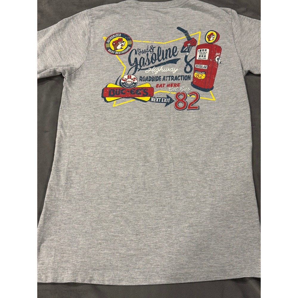 Buc-ee's Food & Gasoline Roadside Attraction Graphic T-Shirt Gray Small